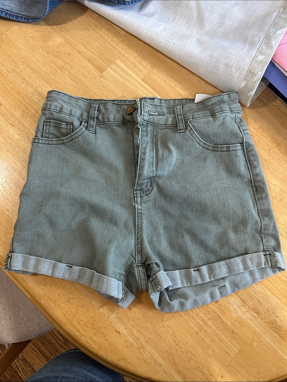 SHEIN Olive Green High-Waist Rolled-Hem Denim Shorts